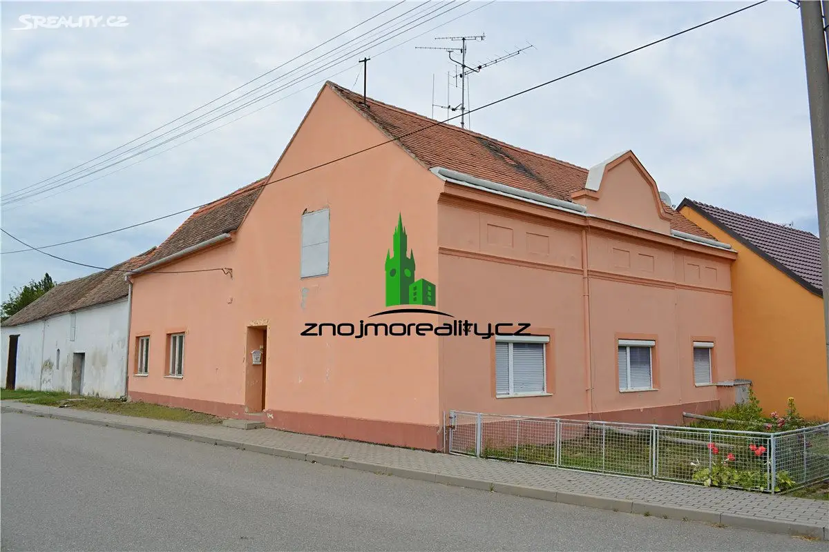 Prodej  rodinného domu 145 m², pozemek 1 852 m², Hostěradice, okres Znojmo