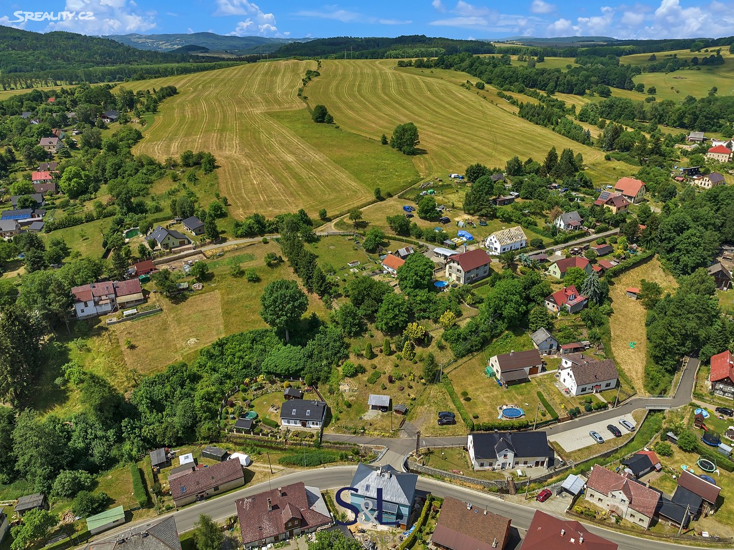 Prodej  stavebního pozemku 1 114 m², Volfartice, okres Česká Lípa