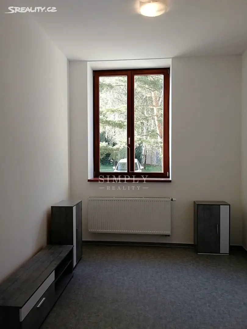 Pronájem bytu 2+kk 48 m², Luštěnická, Praha 9 - Kbely