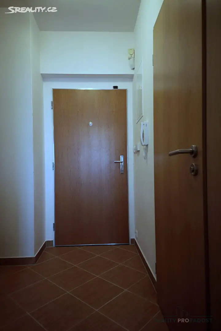 Pronájem bytu 2+kk 44 m², Na Výrovně, Praha 5 - Stodůlky