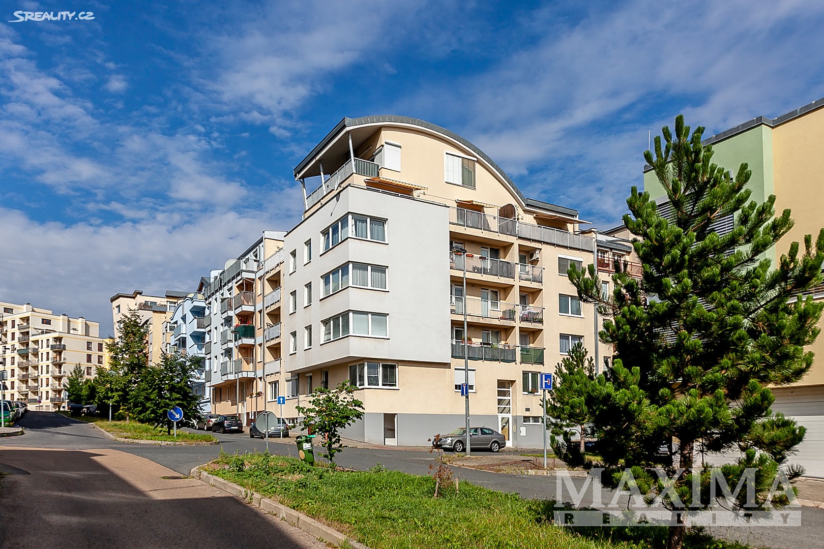 Pronájem bytu 3+kk 87 m², V Zeleném údolí, Praha 4 - Kunratice