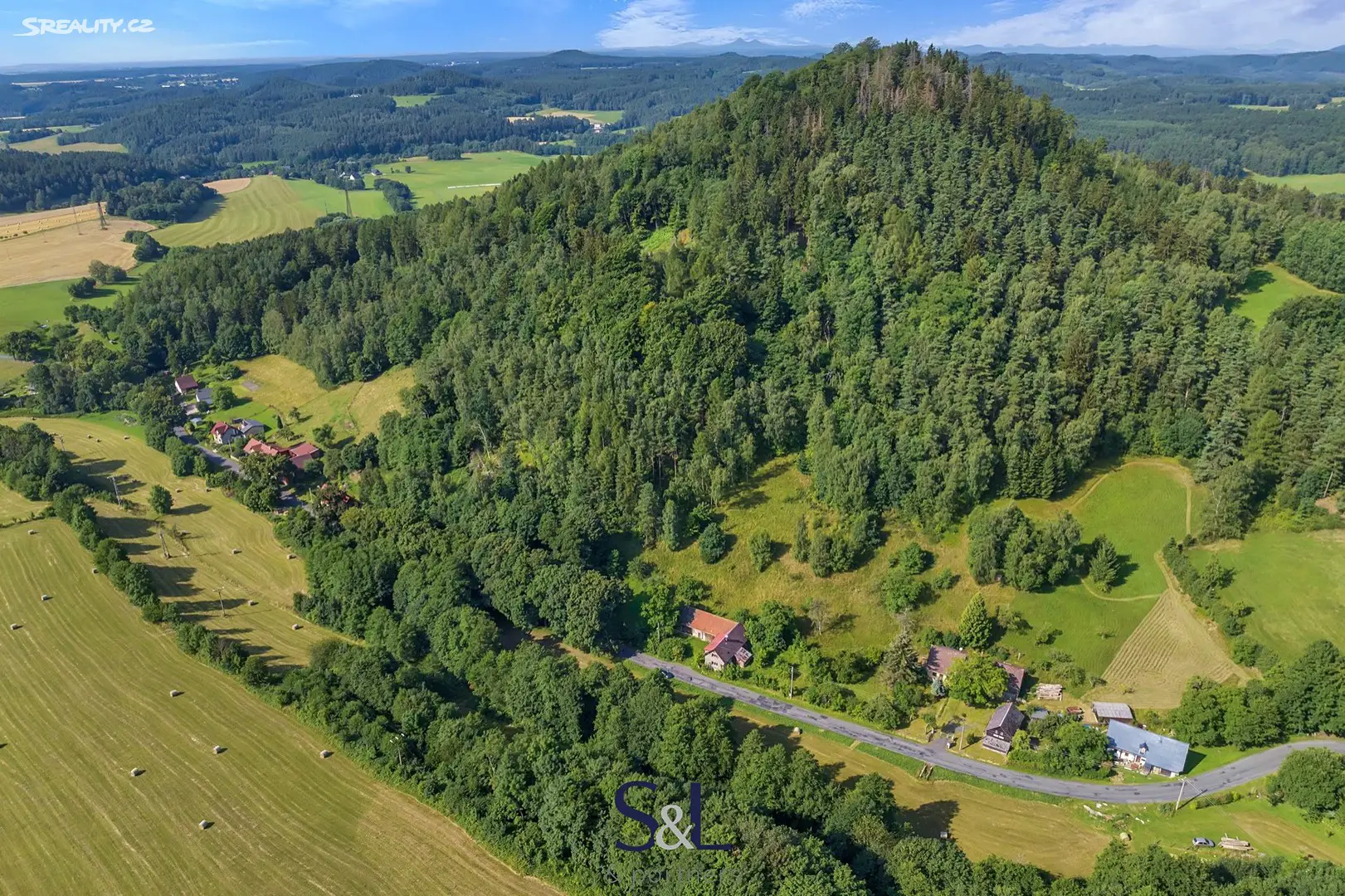 Prodej  stavebního pozemku 9 500 m², Proseč pod Ještědem - Horka, okres Liberec