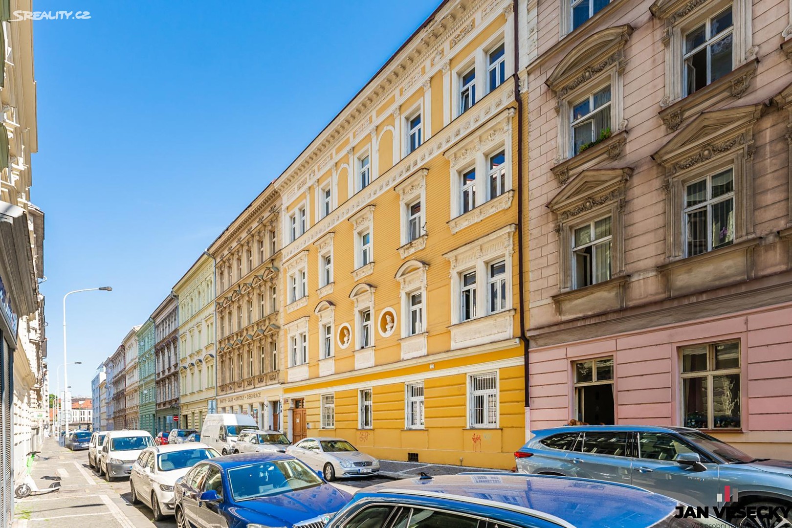 Prodej bytu 1+1 33 m², Neklanova, Praha 2 - Vyšehrad