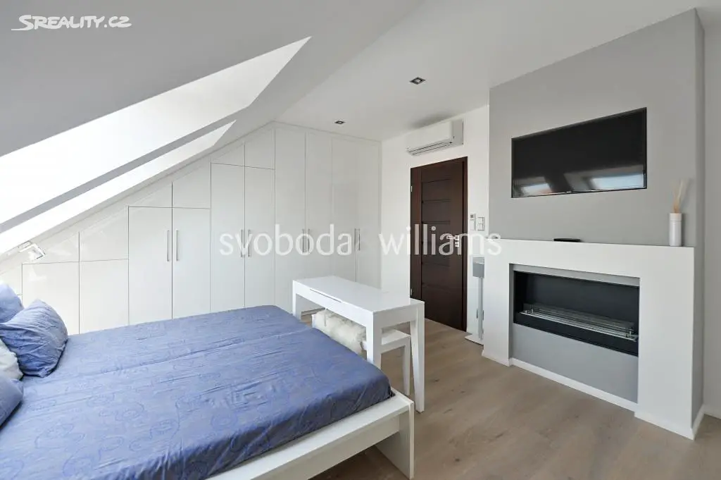 Prodej bytu 3+1 137 m², Trojická, Praha 2 - Nové Město