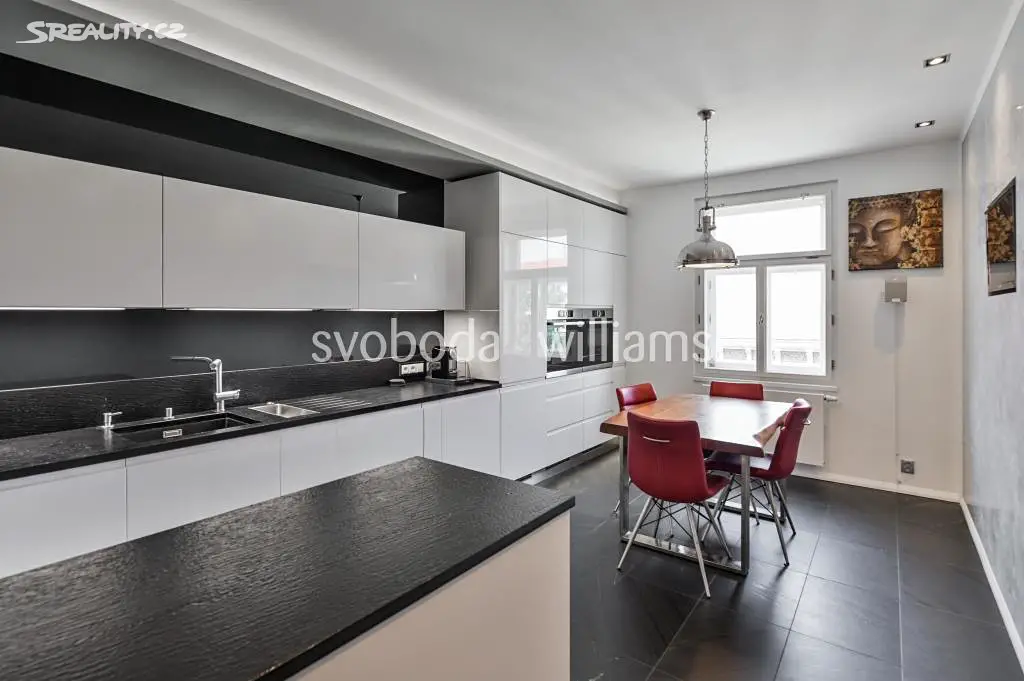 Prodej bytu 3+1 137 m², Trojická, Praha 2 - Nové Město