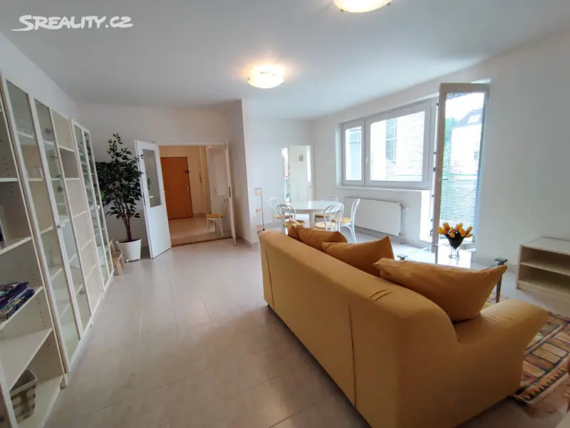Prodej bytu 4+1 131 m², V kapslovně, Praha 3 - Žižkov