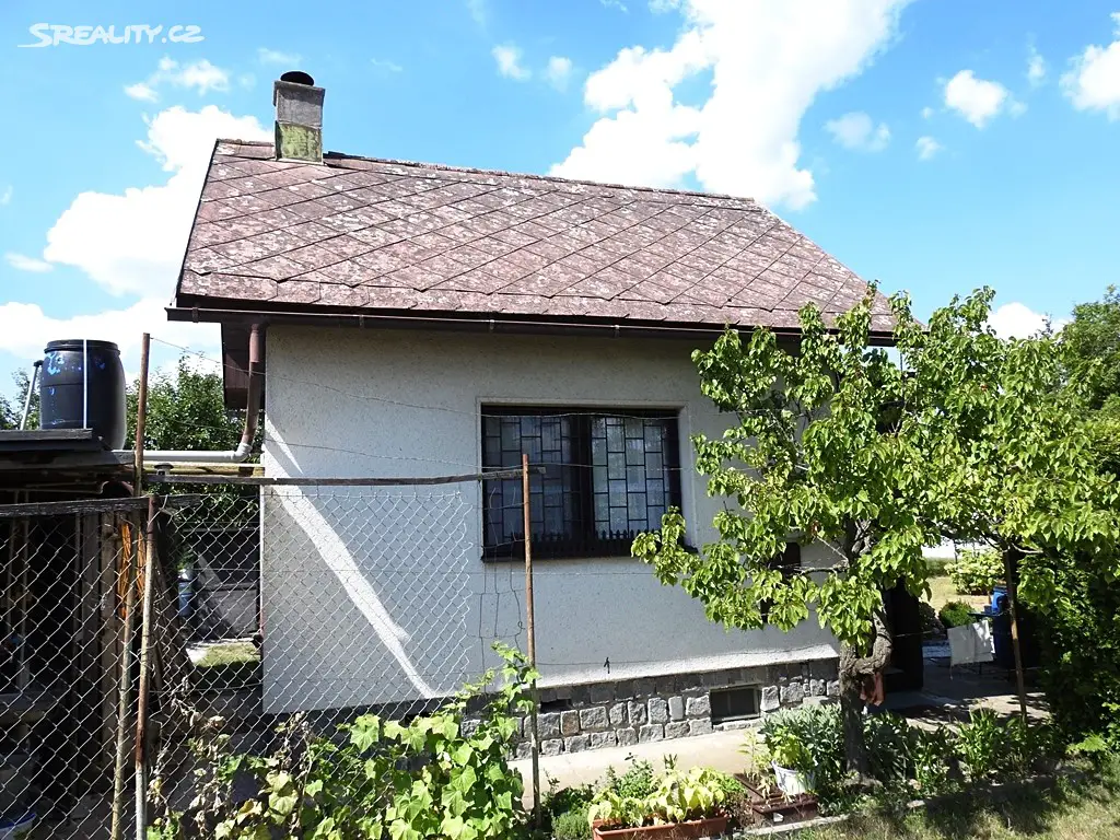 Prodej  chaty 29 m², pozemek 402 m², Zahrádkářská osada Slatina, Hradec Králové - Slatina