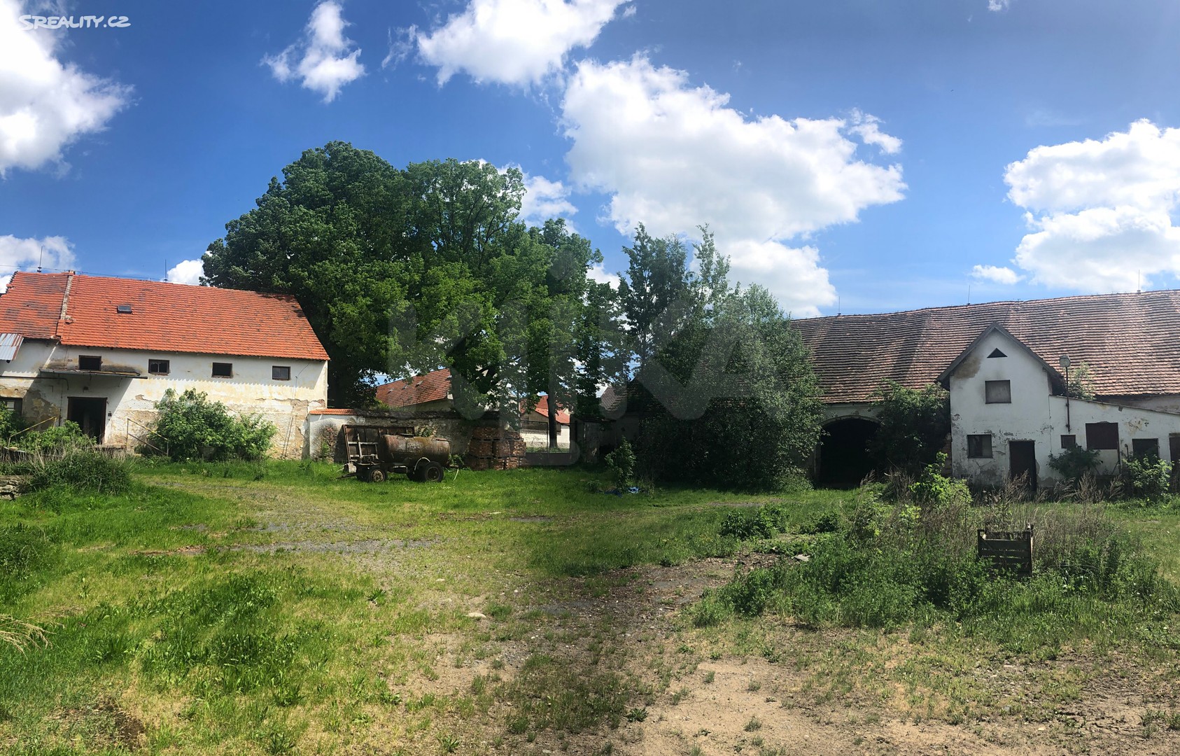 Prodej  zemědělské usedlosti 150 m², pozemek 12 190 m², Hradiště - Bezděkov, okres Plzeň-jih