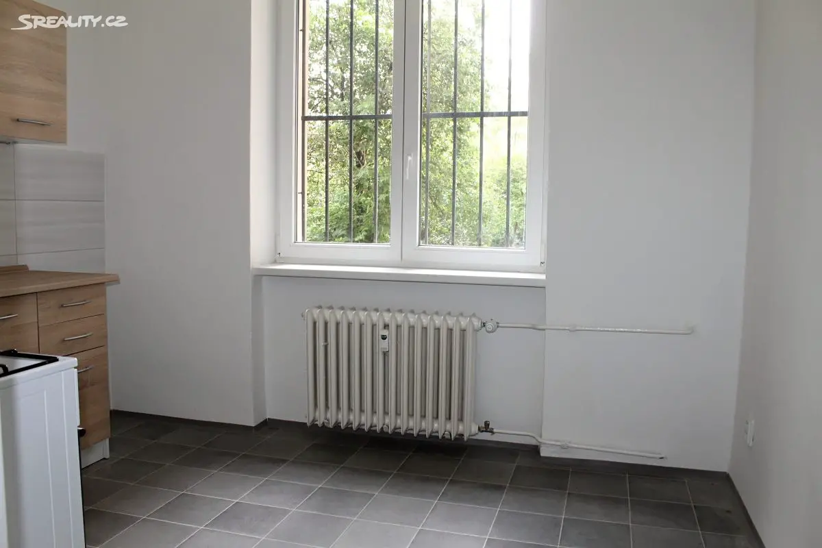Pronájem bytu 1+1 35 m², Malínská, Praha 10 - Strašnice