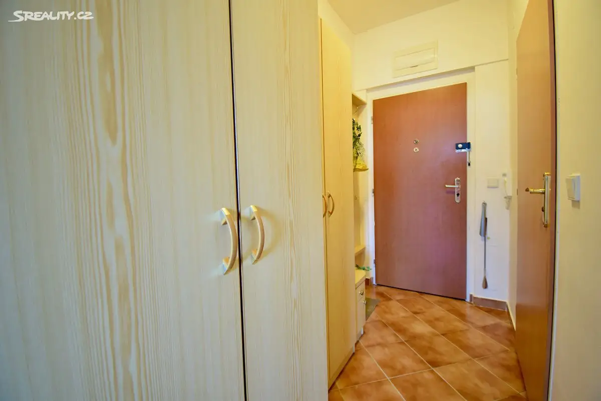 Pronájem bytu 1+kk 34 m², Handkeho, Olomouc - Nové Sady