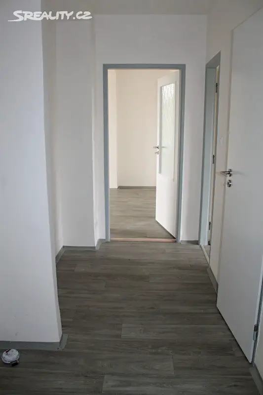 Pronájem bytu 2+1 53 m², Brigádníků, Praha 10 - Strašnice