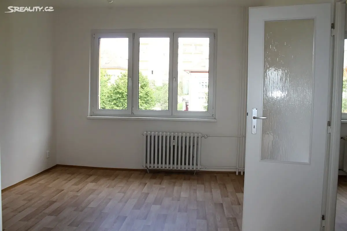 Pronájem bytu 2+1 55 m², Útulná, Praha 10 - Strašnice