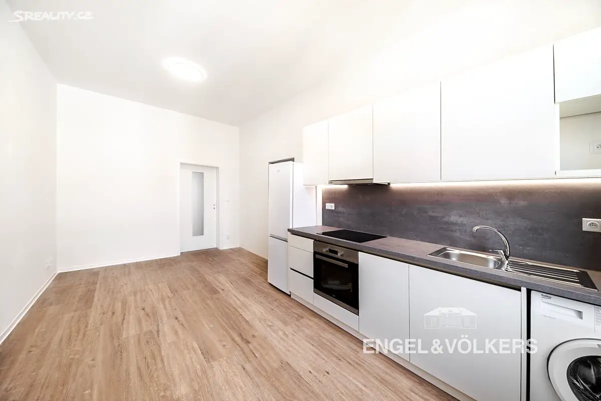 Pronájem bytu 2+kk 42 m², Chlumova, Praha 3 - Žižkov