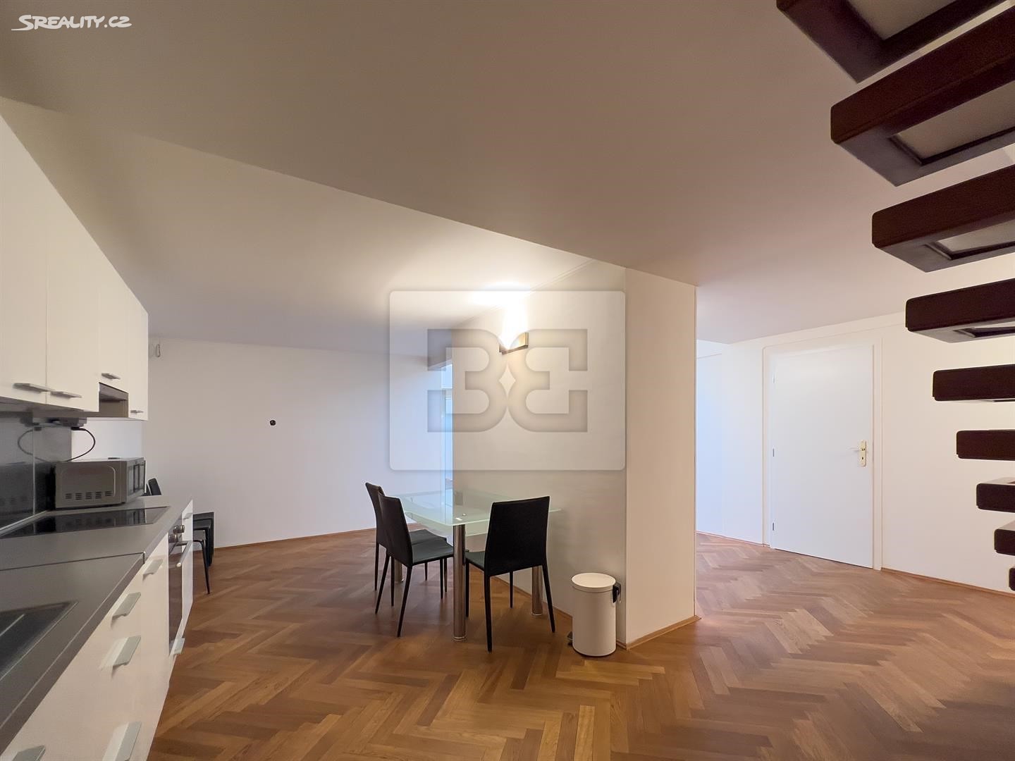 Pronájem bytu 4+1 176 m², Londýnská, Praha 2 - Vinohrady