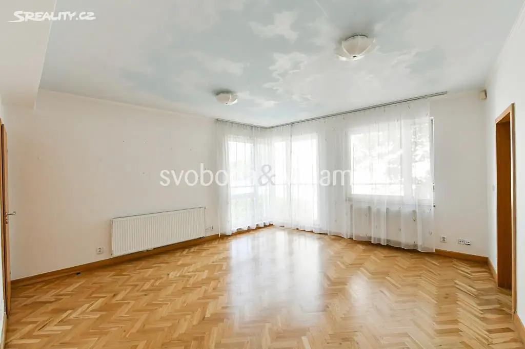 Pronájem bytu 4+1 179 m², Nad Petruskou, Praha 2 - Vinohrady