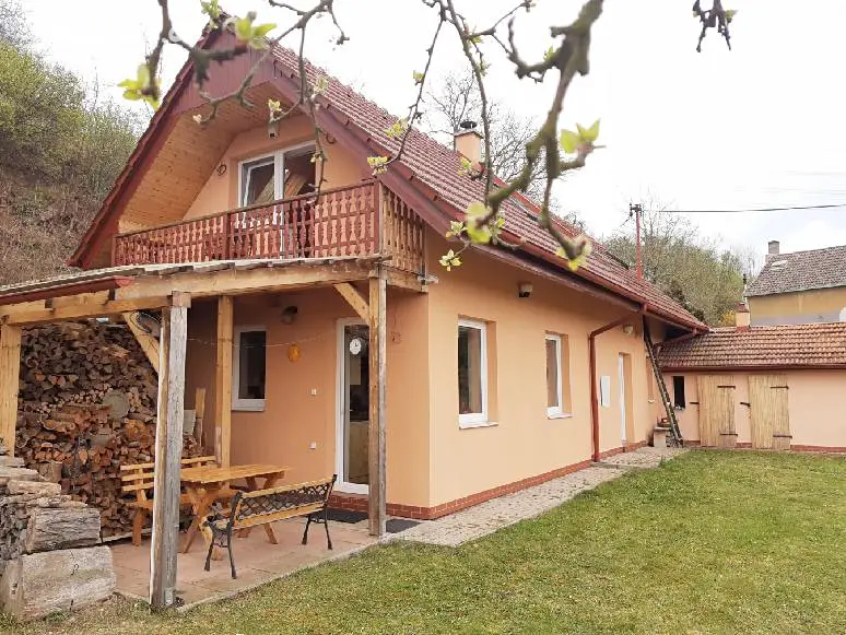 Prodej  rodinného domu 120 m², pozemek 2 635 m², Klučovská, Poříčany
