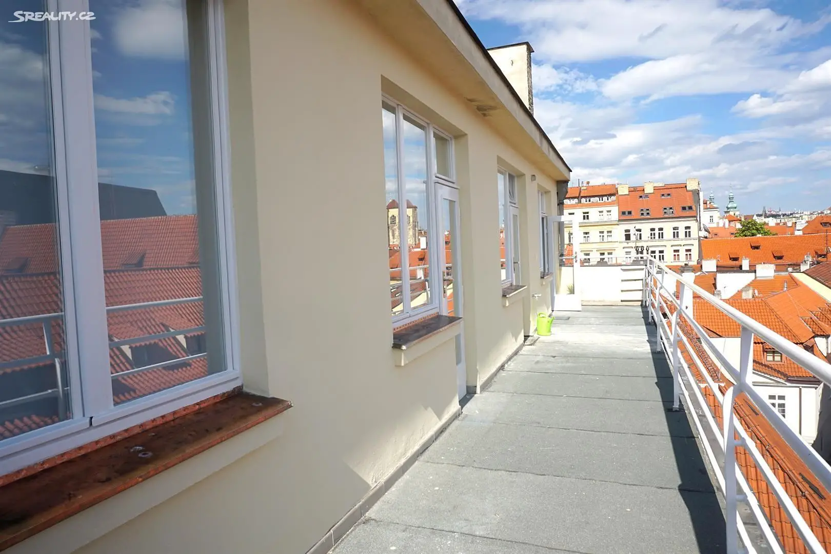 Pronájem bytu 6 pokojů a více 18 m², Anenská, Praha 1 - Staré Město