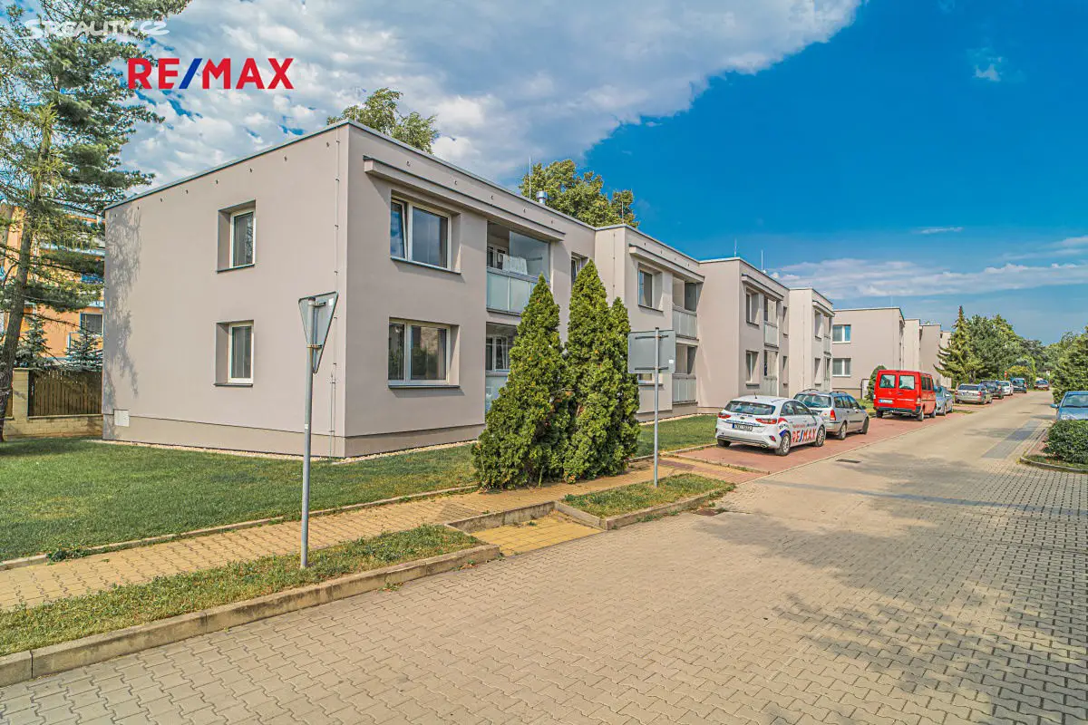 Prodej bytu 2+kk 51 m², Ve žlíbku, Praha 9 - Horní Počernice