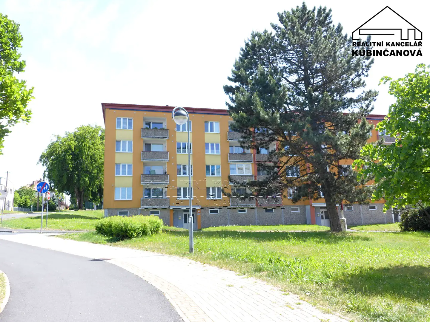 Prodej bytu 1+1 36 m², Dobrovského, Aš