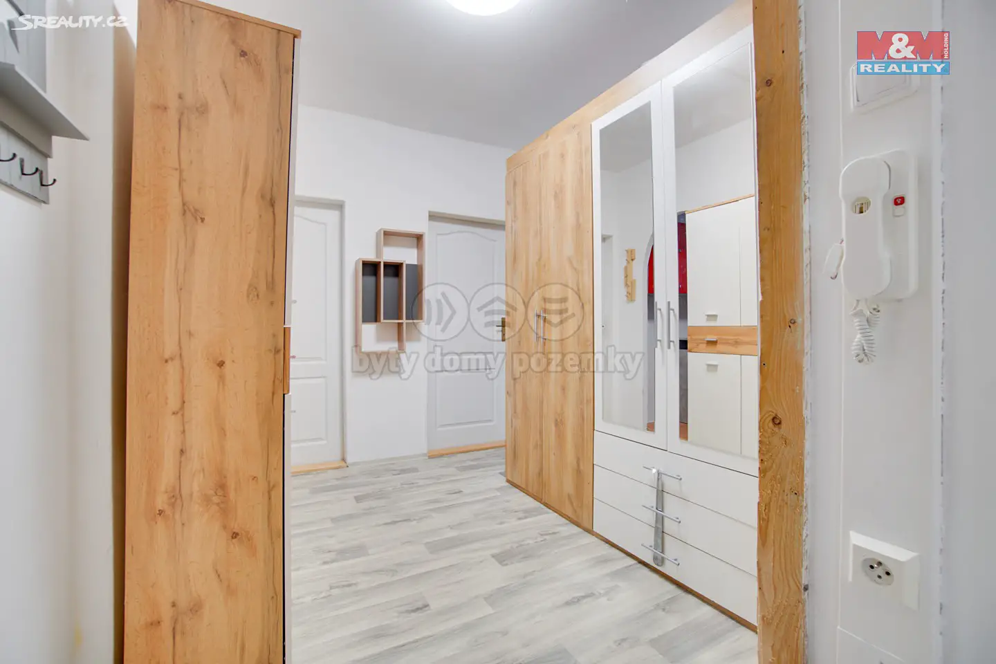 Prodej bytu 2+1 63 m², Karla Čapka, Krupka - Maršov