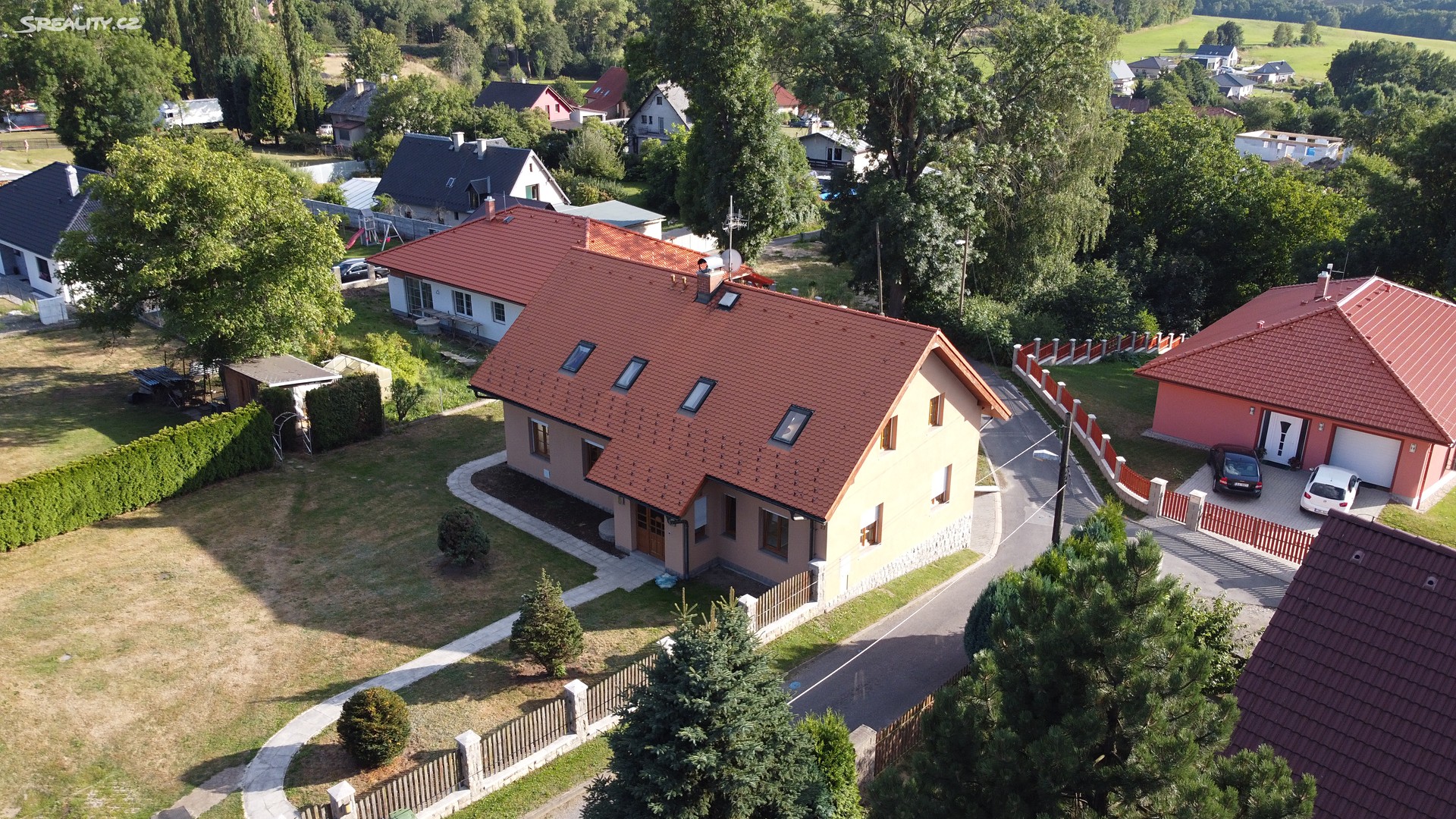 Prodej  rodinného domu 200 m², pozemek 774 m², Dlouhý Most, okres Liberec