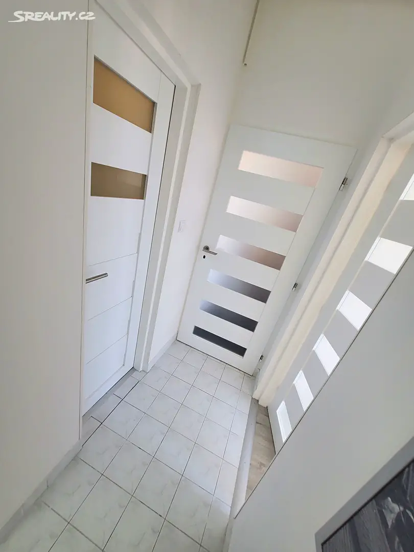 Pronájem bytu 2+1 56 m², U Apolla, Valašské Meziříčí - Krásno nad Bečvou