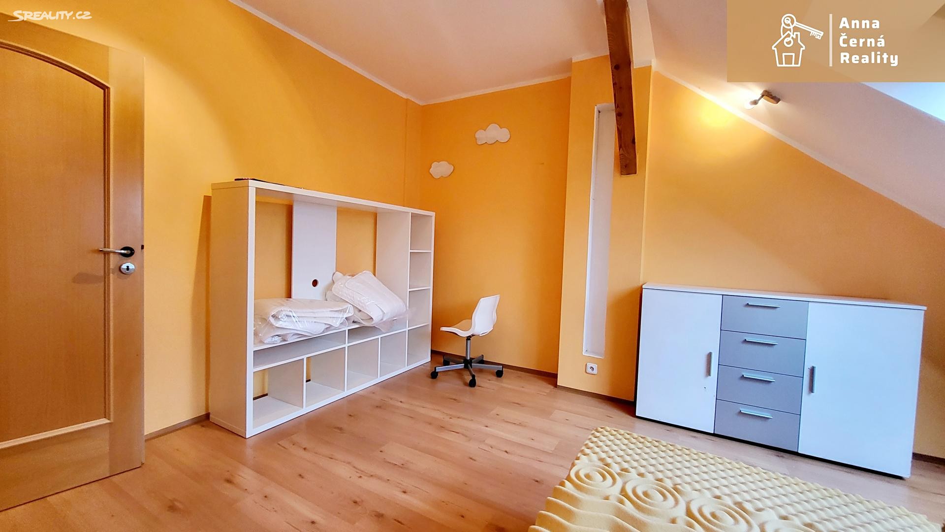 Pronájem bytu 4+1 100 m² (Podkrovní), Doubravská, Teplice - Trnovany