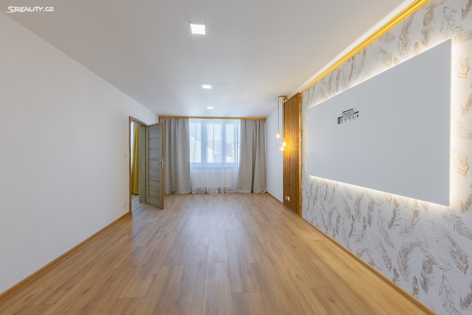 Prodej bytu 3+1 70 m², Vítězná, Karlovy Vary - Drahovice