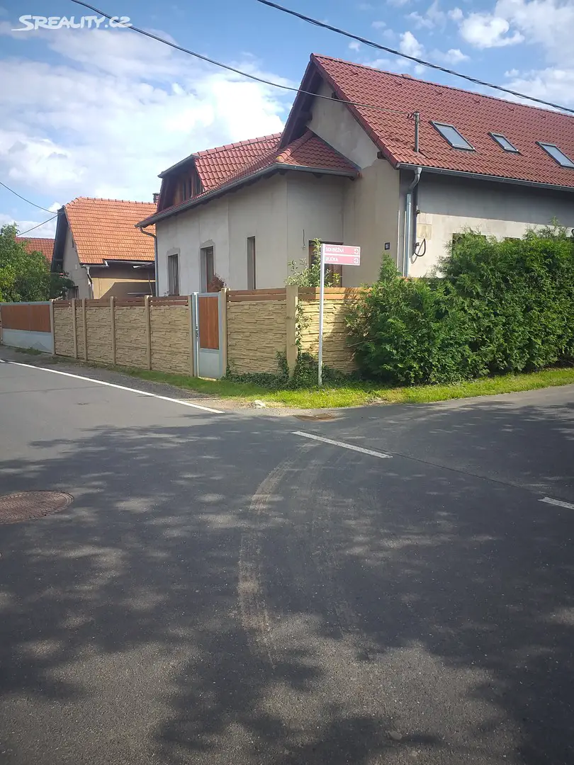 Prodej  rodinného domu 340 m², pozemek 500 m², Sibřina, okres Praha-východ