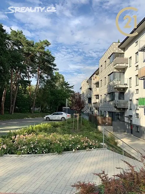 Pronájem bytu 3+kk 84 m² (Mezonet), Zátopkova, Milovice - Mladá