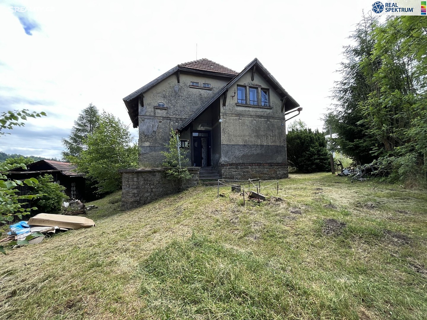 Prodej  rodinného domu 270 m², pozemek 1 944 m², Košťálov, okres Semily