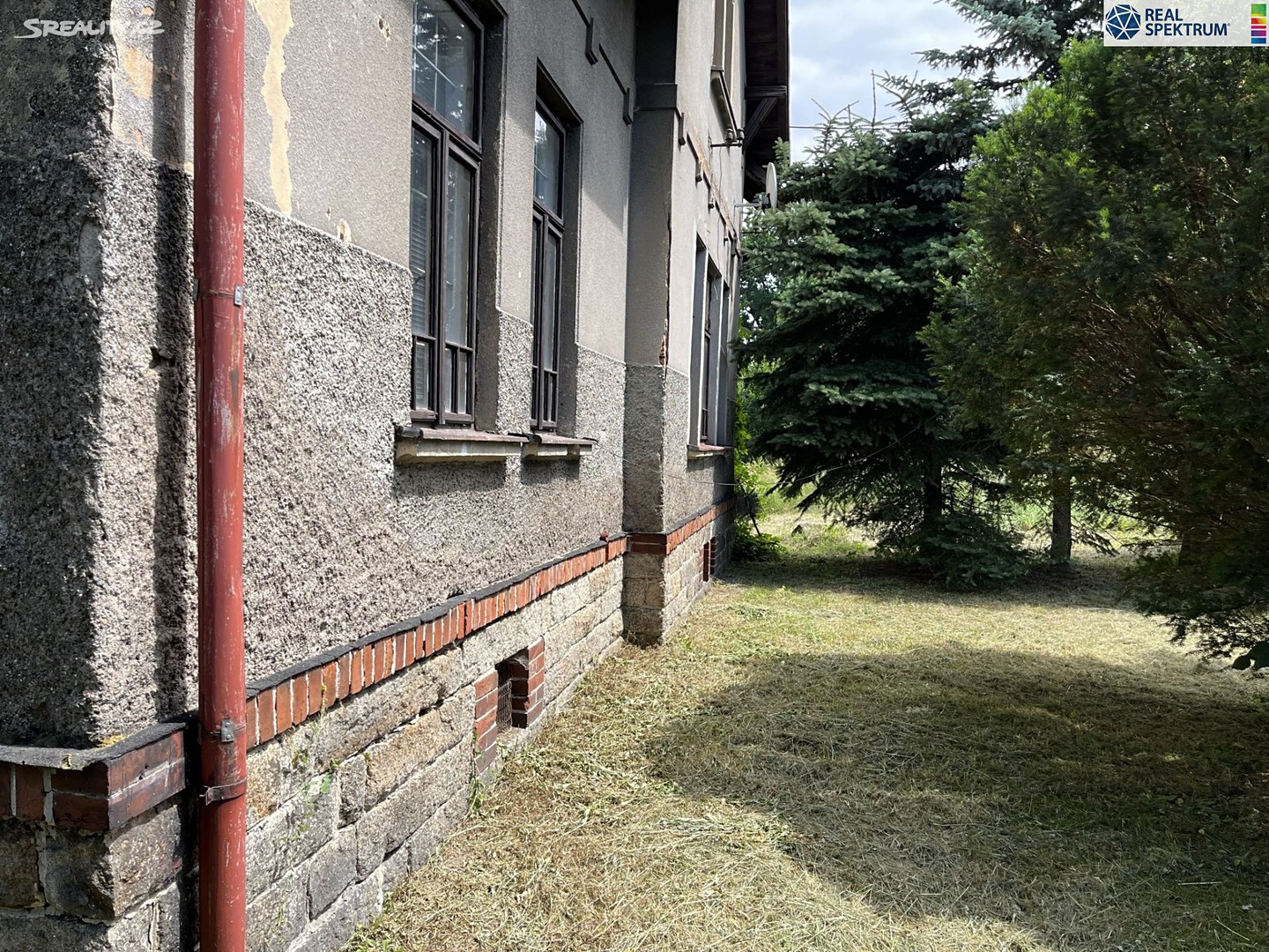 Prodej  rodinného domu 270 m², pozemek 1 944 m², Košťálov, okres Semily