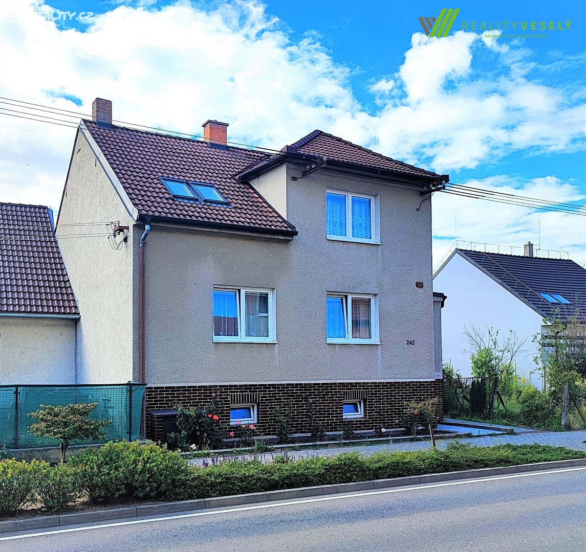 Prodej  rodinného domu 136 m², pozemek 296 m², Slovácká, Mutěnice