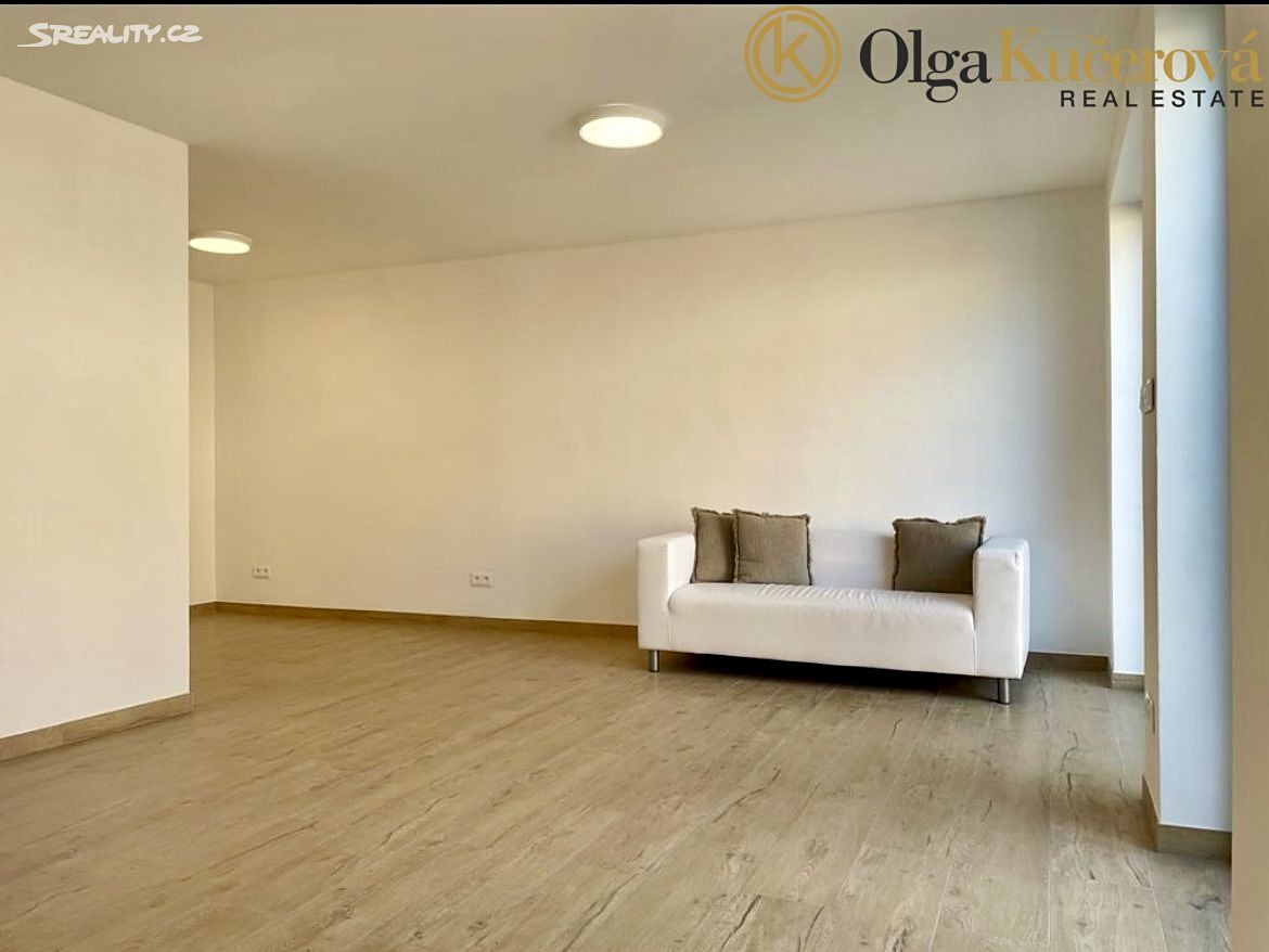 Pronájem bytu 1+kk 66 m², Humenná, Brno - Bohunice