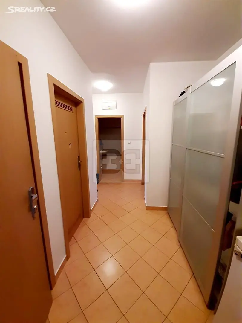 Pronájem bytu 2+kk 63 m², Berlínská, Praha 10 - Hostivař