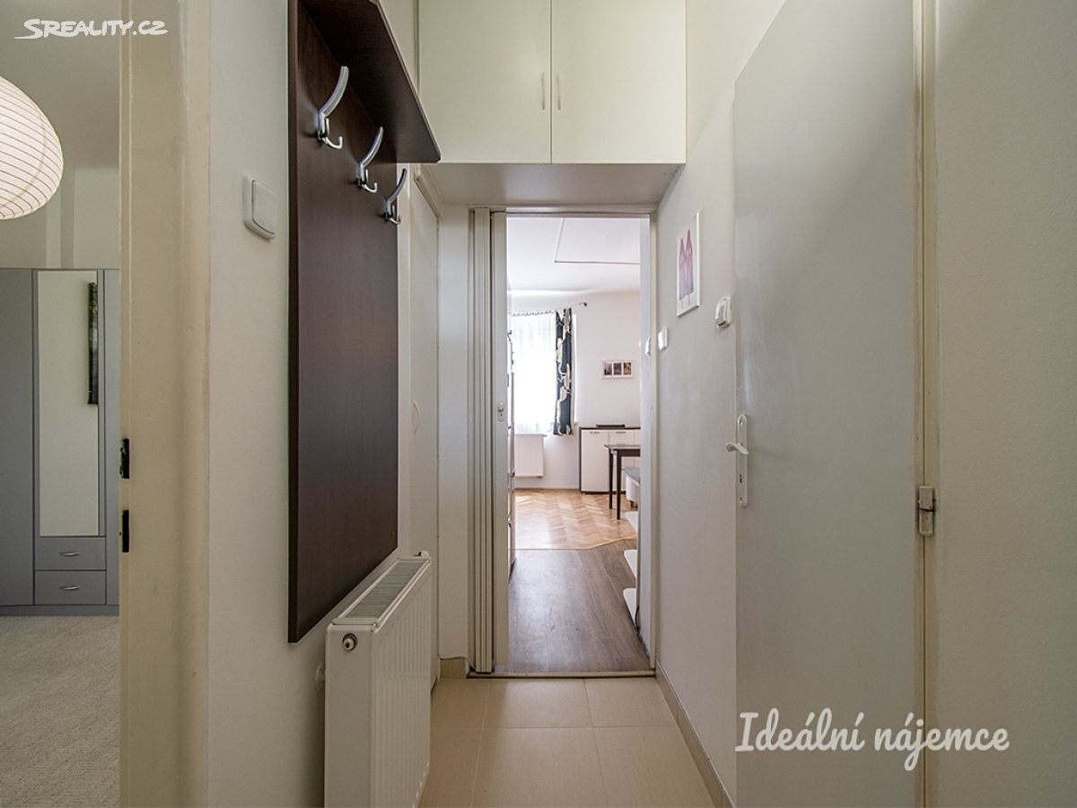 Pronájem bytu 2+kk 45 m², U nových domů II, Praha 4 - Krč