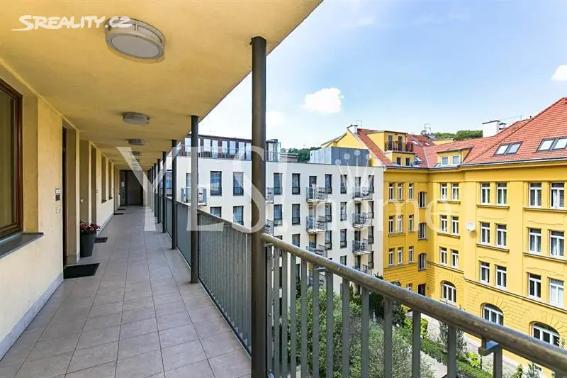 Pronájem bytu 2+kk 54 m², Štefánikova, Praha 5 - Smíchov