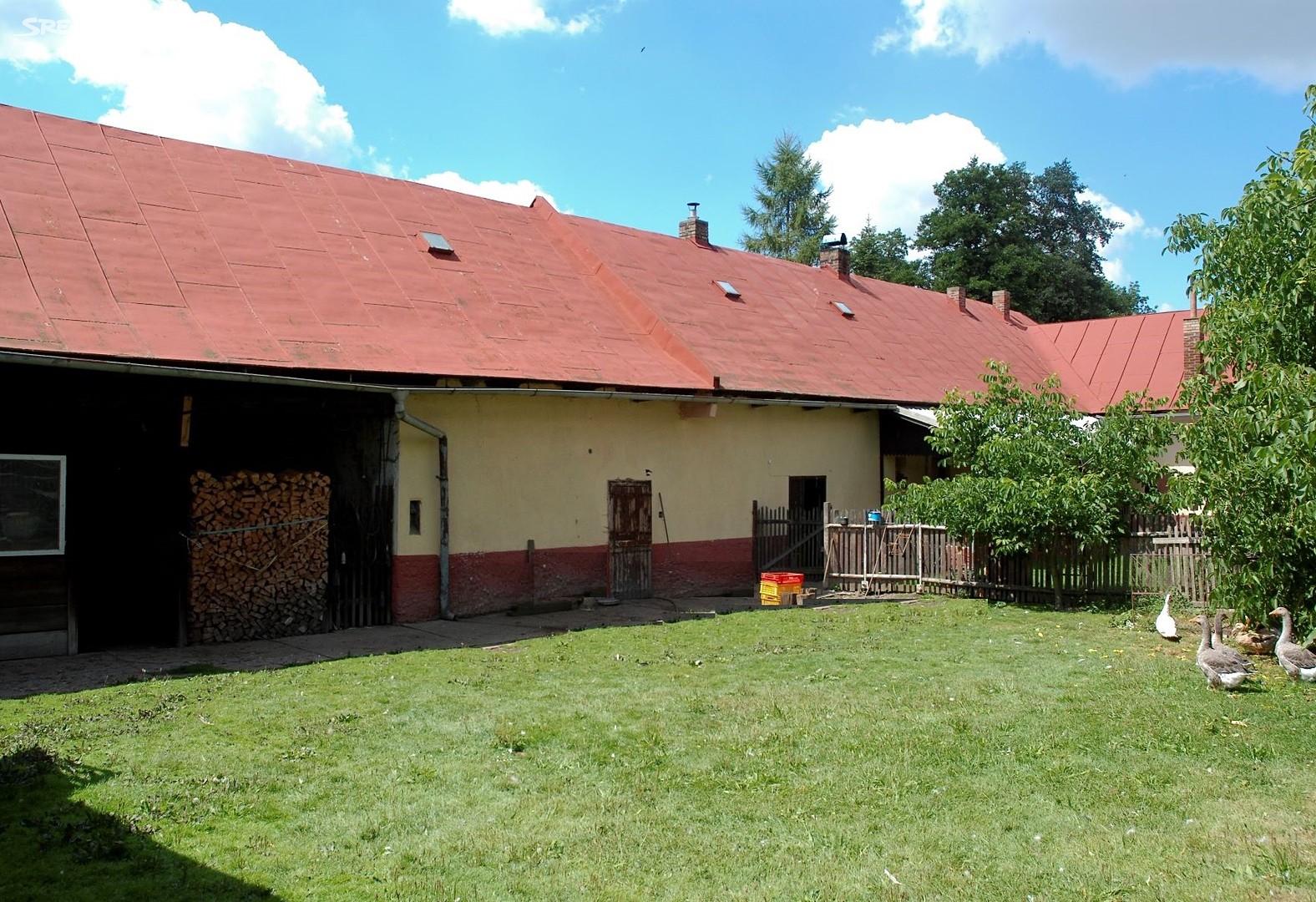 Prodej  zemědělské usedlosti 141 m², pozemek 15 228 m², Šlapanov - Šachotín, okres Havlíčkův Brod