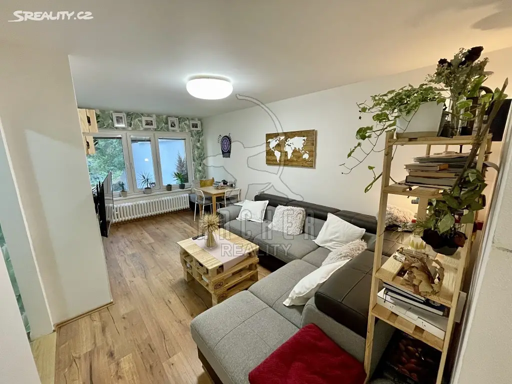 Prodej bytu 2+1 39 m², Nepomucká, Praha 5 - Košíře