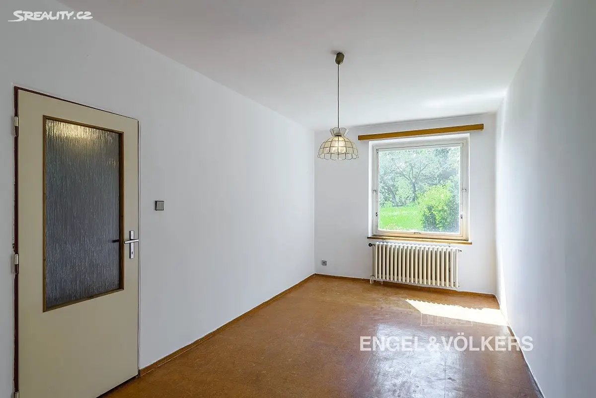 Prodej bytu 4+1 140 m², S. K. Neumanna, Praha 8 - Libeň