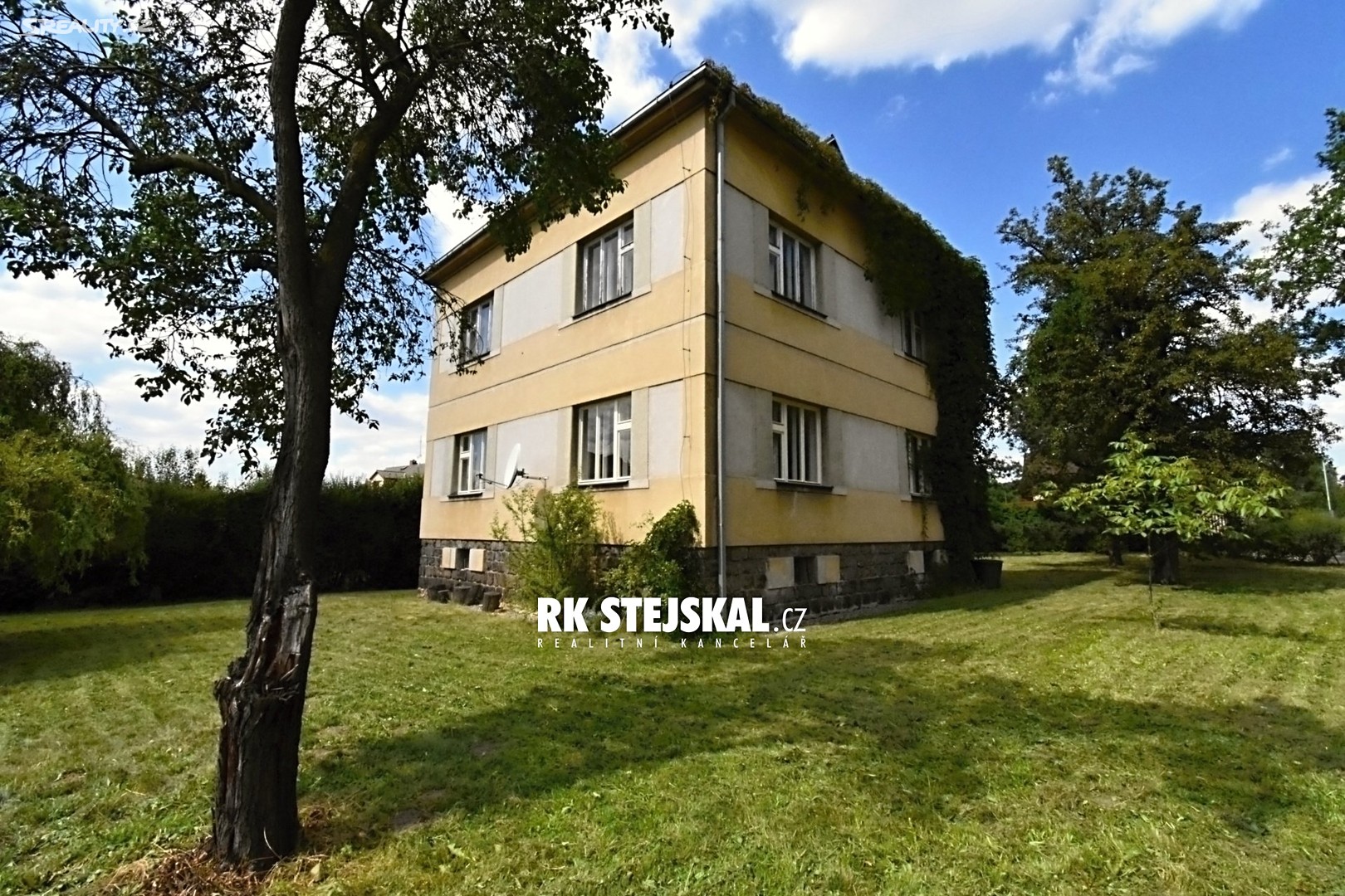 Prodej  rodinného domu 226 m², pozemek 1 255 m², Hrdějovice, okres České Budějovice