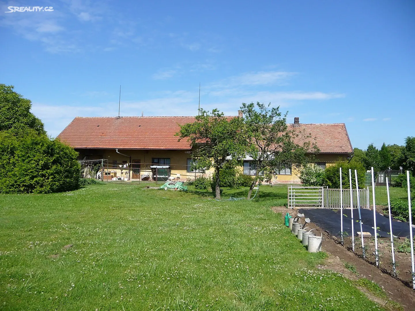Prodej  zemědělské usedlosti 148 m², pozemek 4 446 m², Urbanice, okres Hradec Králové