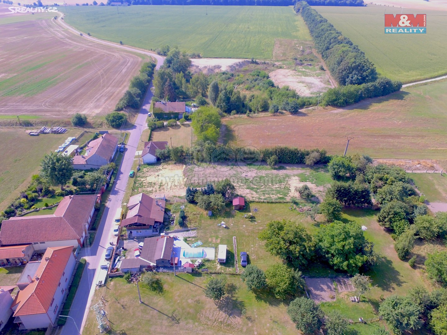 Prodej  stavebního pozemku 2 458 m², Moravany - Turov, okres Pardubice