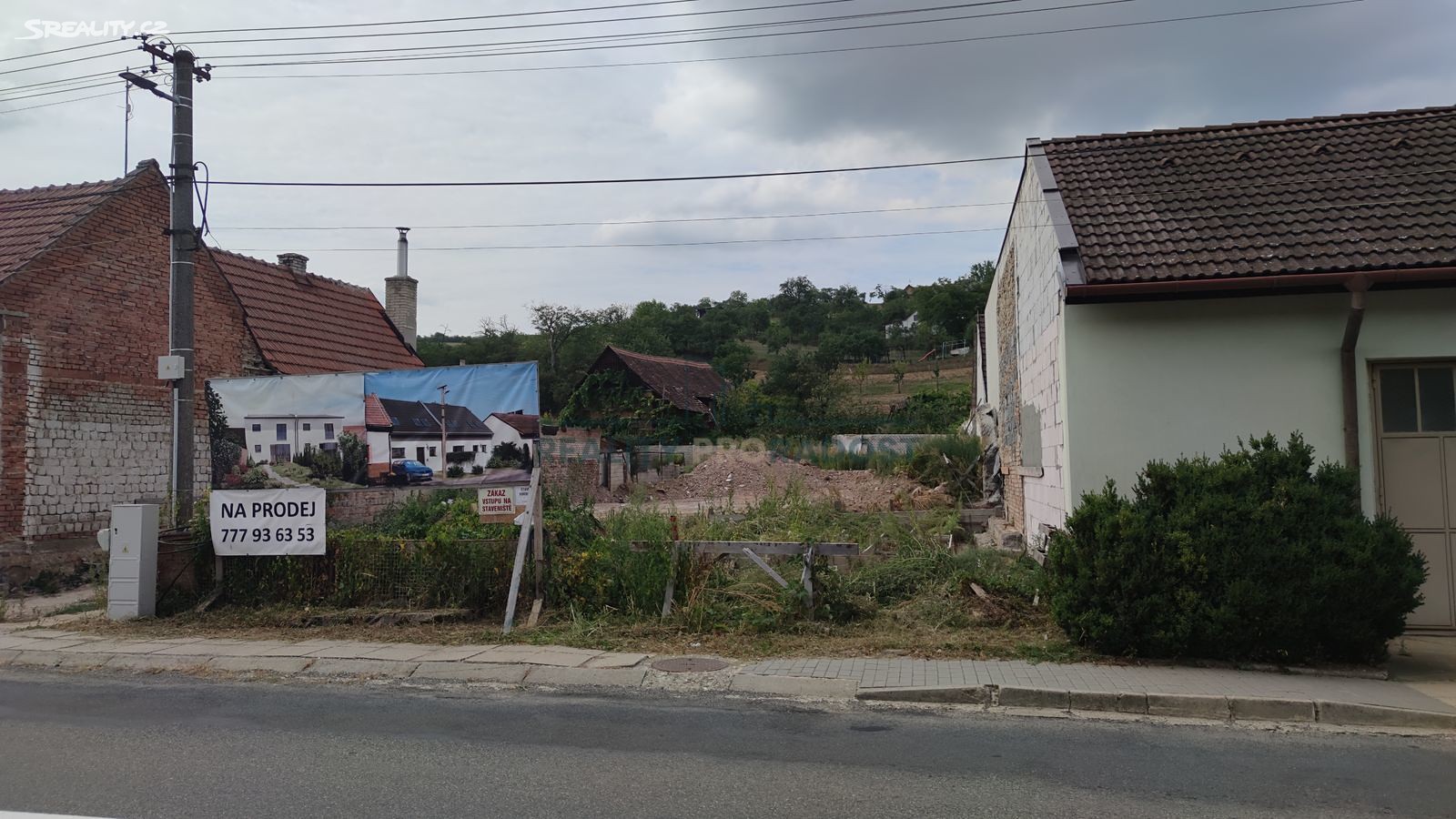 Prodej  stavebního pozemku 586 m², Stříbrnice, okres Uherské Hradiště
