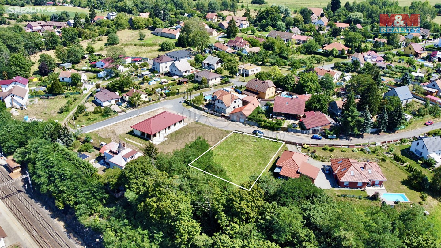 Prodej  stavebního pozemku 939 m², Týnec nad Labem - Vinařice, okres Kolín