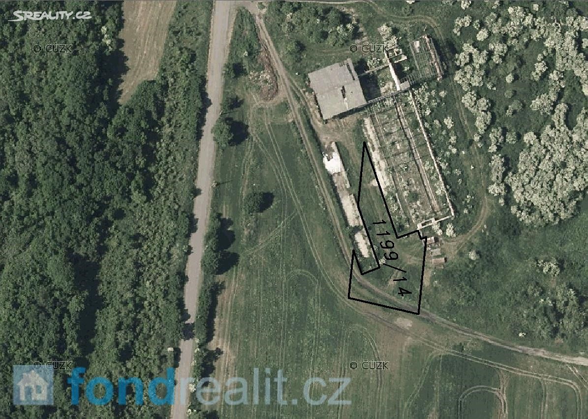Prodej  komerčního pozemku 1 050 m², Chožov, okres Louny