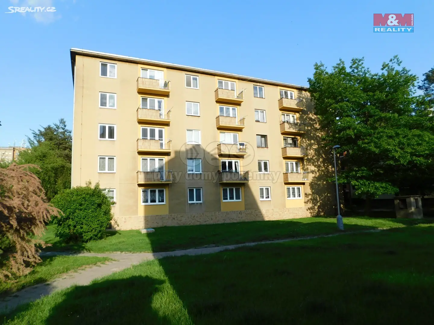 Pronájem bytu 1+1 37 m², Helsinská, Kladno