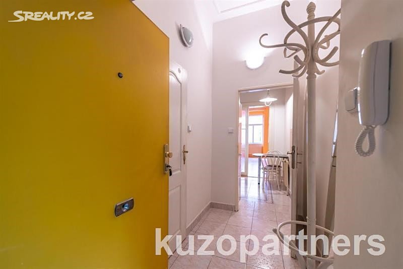 Pronájem bytu 1+1 42 m², Viktora Huga, Praha 5 - Smíchov