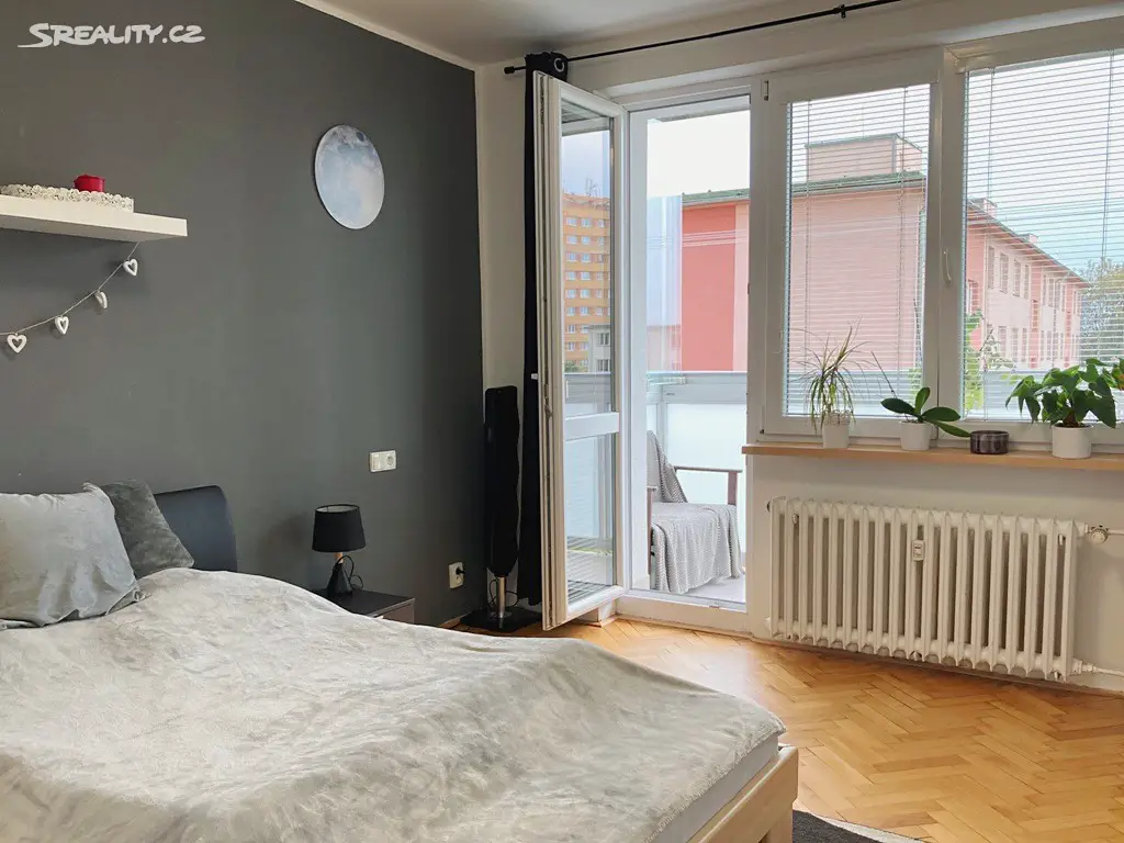 Pronájem bytu 2+1 55 m², Hlavní třída, Ostrava - Poruba