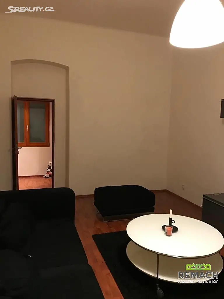 Pronájem bytu 2+1 66 m², Holečkova, Praha 5 - Smíchov